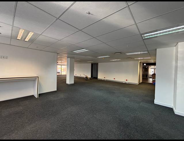 979M² OFFICE TO LET IN CAPE TOWN CITY CENTRE